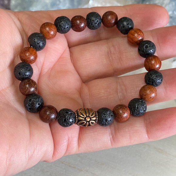 Wood & Lava Stone Bracelet - Unisex - Picture 4 of 7